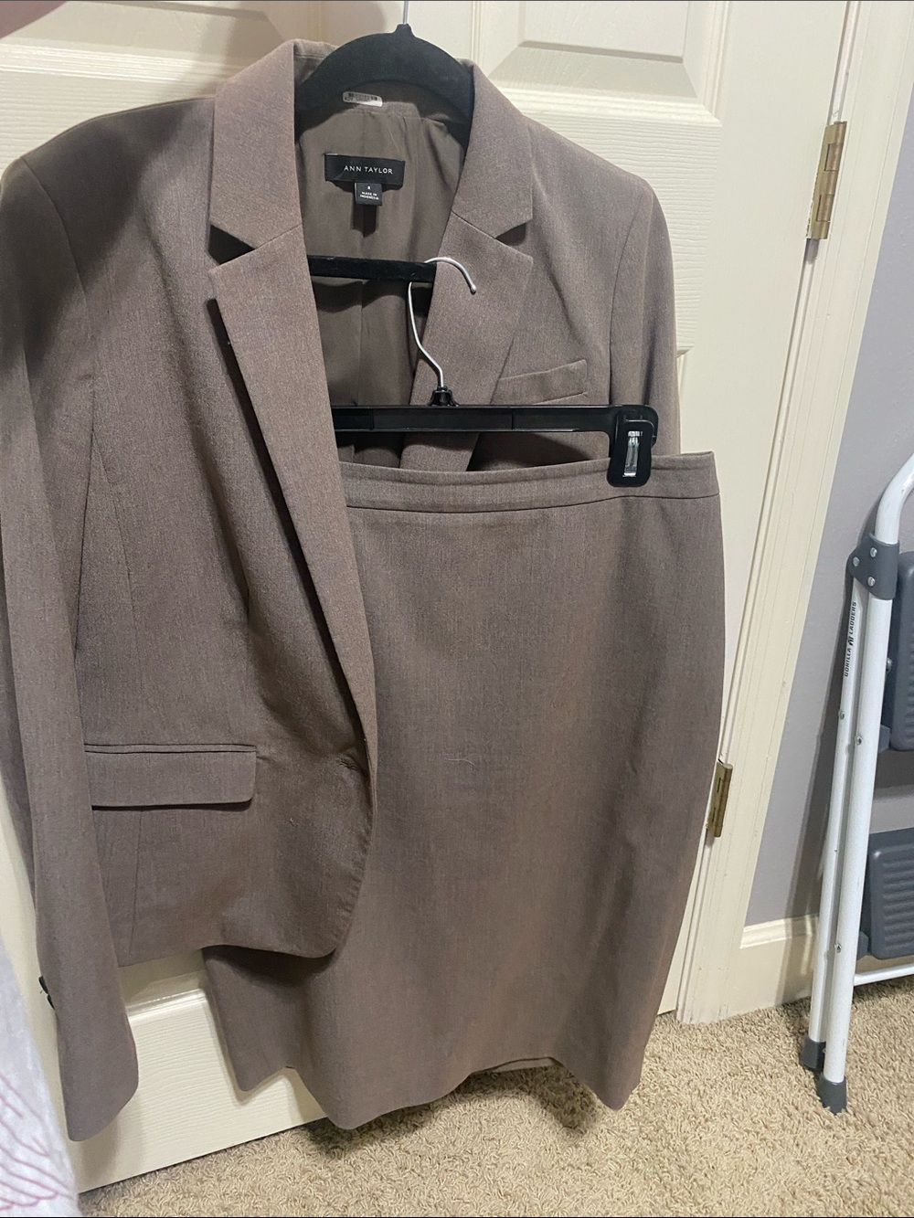 Ann Taylor Brown / Taupe Two-Piece Women's Suit Blazer & Skirt